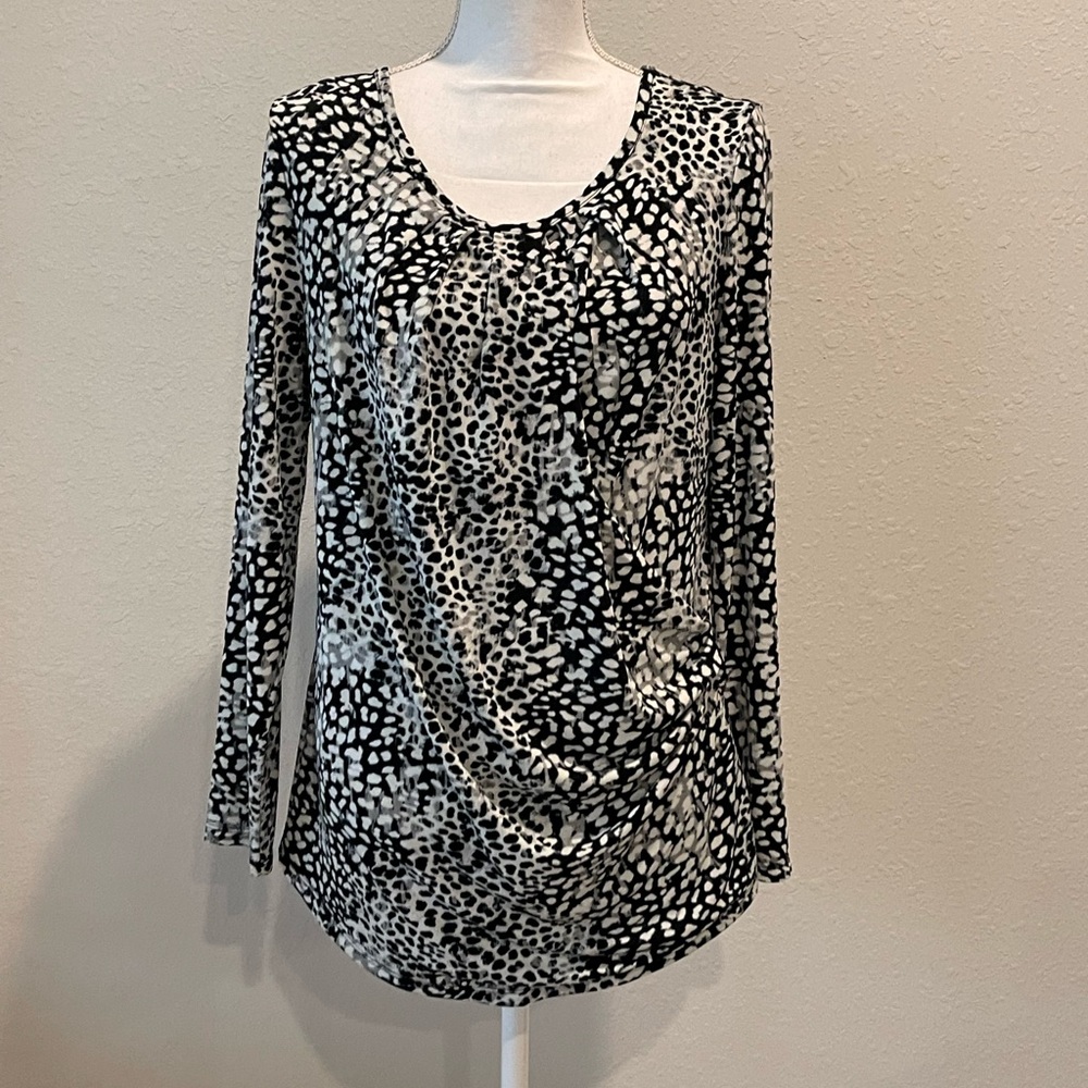 New, Robert Rodriguez, women top.  Long sleeves.